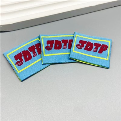 Ruļļa drukas etiķete